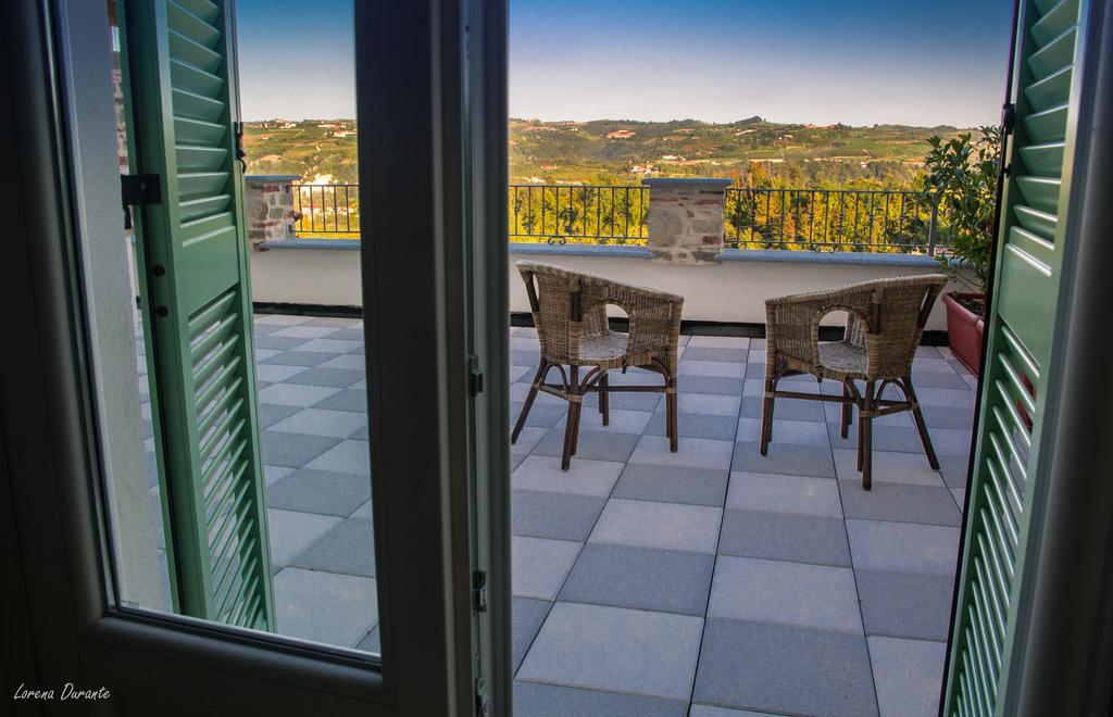 La Rocca Bed & Breakfast Carrù Eksteriør bilde